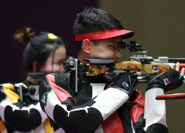 海星体育直播-顶住重压后程发力 杨倩杨皓然力挫美国组合再添金